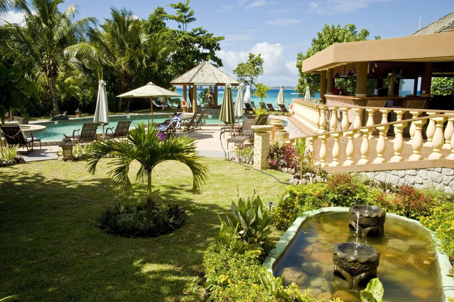Castello Beach Hotel – area giardino Castello Beach Hotel - area giardino